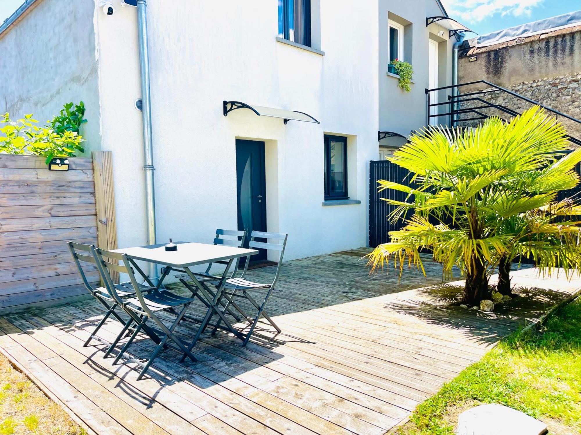 Villa Loft De Charme Avec Parking, Jardin Et Terrasse à Saint-Pryvé-Saint-Mesmin Extérieur photo